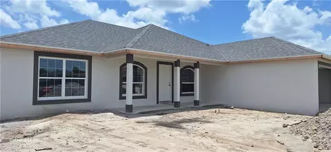 2215 NE 22nd Pl, Cape Coral, FL 33909