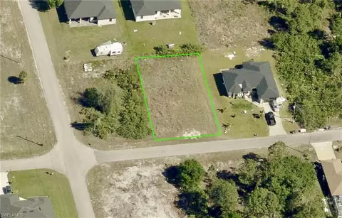 3912 26th St SW, Lehigh Acres, FL 33976