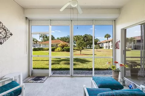 721 Mardel Dr #602, Naples, FL 34104