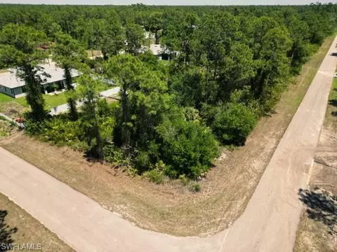843 Ashland St E, Lehigh Acres, FL 33974