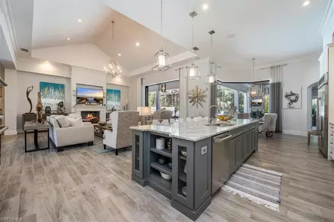Kitchen - 6363 Burnham Rd, Naples, FL 34119 photo 3 of 4