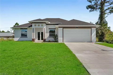 867 Carbon St E, Lehigh Acres, FL 33974