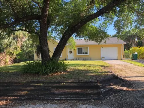 730 12th Ave NW, Naples, FL 34120