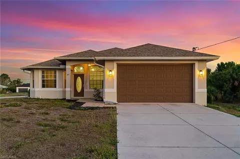 162 Peerless St, Lehigh Acres, FL 33974