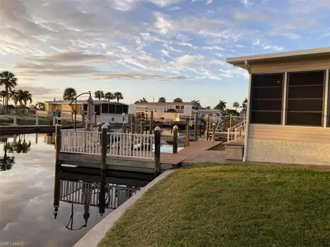 17680 Peppard Dr, Fort Myers Beach, FL 33931