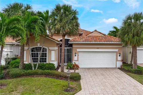 317 Harvard Ln, Naples, FL 34104