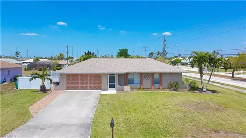 401 SW 43rd Ter, Cape Coral, FL 33914