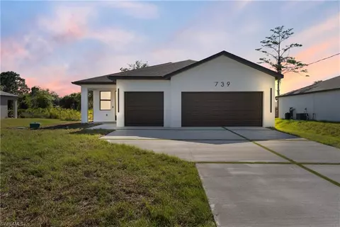 739 Woodcrest Dr, Lehigh Acres, FL 33972