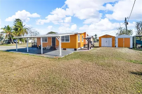 264 Mamie St, Chokoloskee, FL 34138
