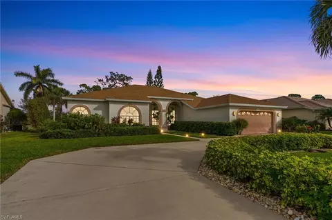 192 Palmetto Dunes Cir, Naples, FL 34113