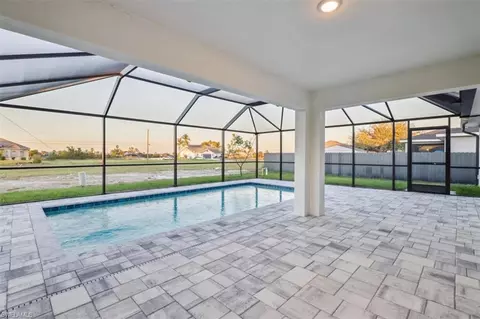 1909 NE 2nd Ave, Cape Coral, FL 33909