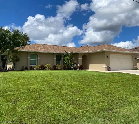 4306 Garden Blvd, Cape Coral, FL 33909