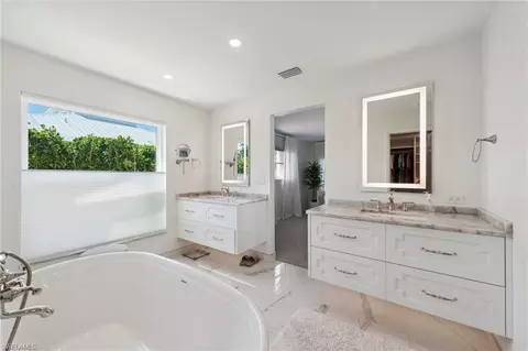 Bath - 2085 Alamanda Dr, Naples, FL 34102 photo 2 of 3