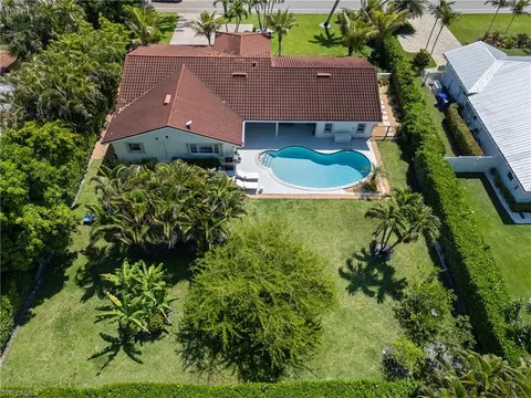 Exterior - 2085 Alamanda Dr, Naples, FL 34102 photo 2 of 7
