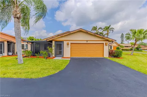 6454 Royal Woods Dr, Fort Myers, FL 33908