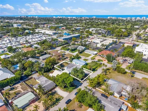 View/Area - 1032 29th Ave N, Naples, FL 34103 photo 6 of 7