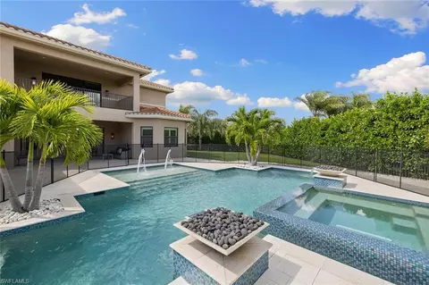 Exterior - 4340 Avalon Ct, Naples, FL 34119 photo 5 of 7