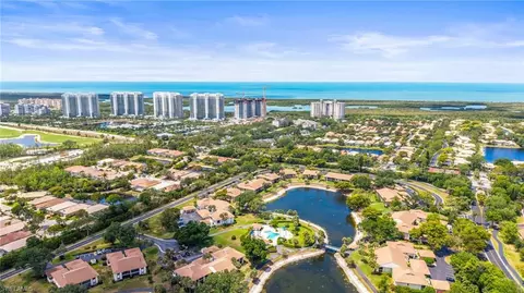 517 Lake Louise Cir #101, Naples, FL 34110