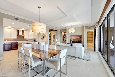 1030 3rd Ave S #307, Naples, FL 34102