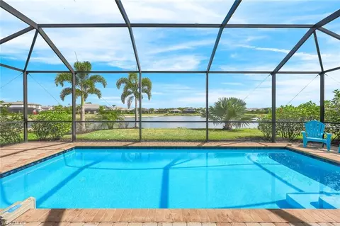 3927 Black Eagle Ln, Fort Myers, FL 33966