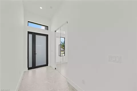 2726 NW 5th Ter, Cape Coral, FL 33993