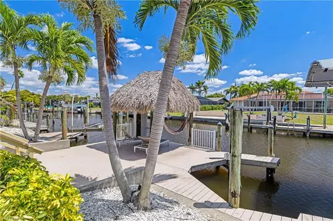 5613 Del Rio Ct, Cape Coral, FL 33904
