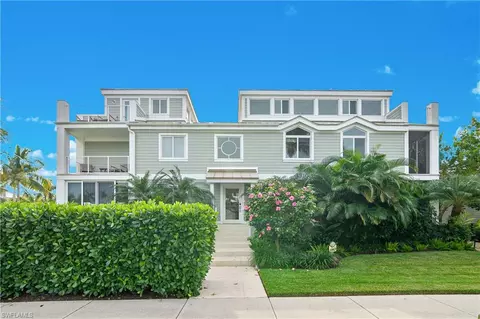 180 6th Ave S #3, Naples, FL 34102