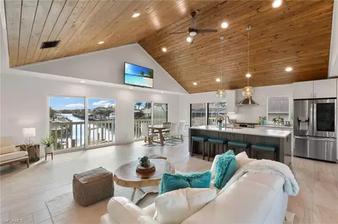 651 Partridge Ct, Marco Island, FL 34145