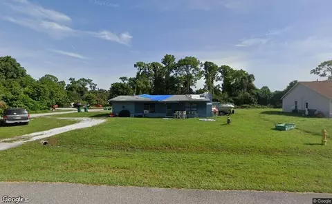 5231 Confederate Dr, Naples, FL 34113