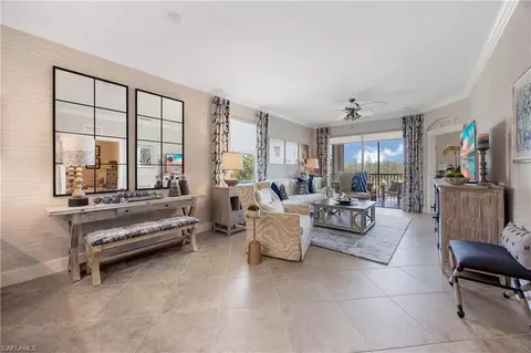 9723 Acqua Ct #331, Naples, FL 34113