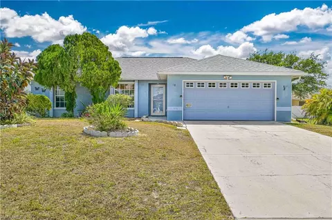 516 NW 4th Ter, Cape Coral, FL 33993