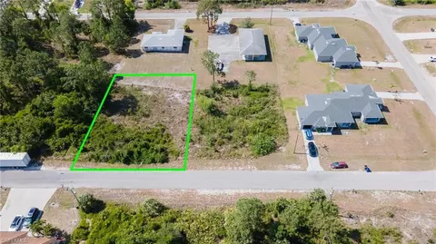 662664 Chestnut St E, Lehigh Acres, FL 33974