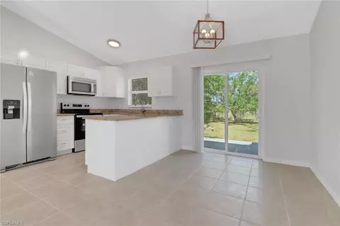 2575 39th Ave NE, Naples, FL 34120 photo 3