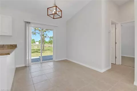 2575 39th Ave NE, Naples, FL 34120 photo 4