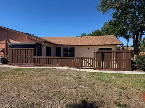 17305 Timber Oak Ln, Fort Myers, FL 33908