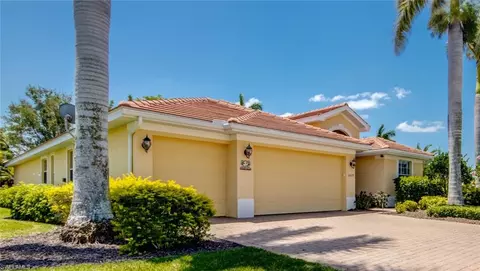 2620 Stonyhill Ct, Cape Coral, FL 33991