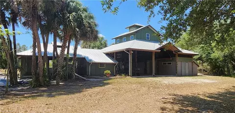 3105 Secretariat Dr, Labelle, FL 33935