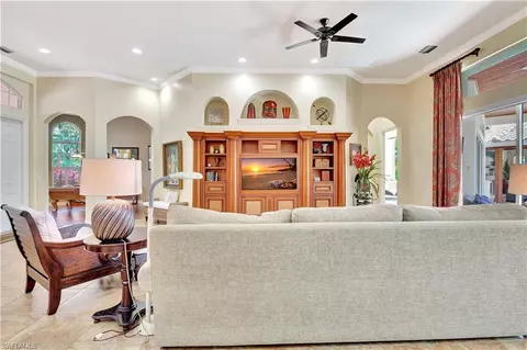 2363 Crayton Rd, Naples, FL 34103