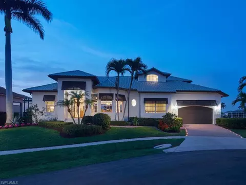 870 Robin Ct, Marco Island, FL 34145