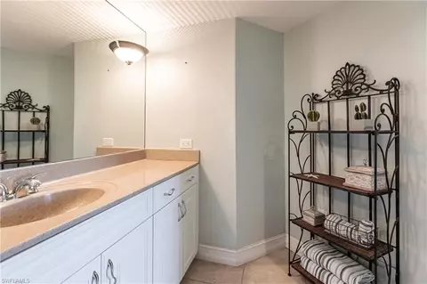 Bath - 40 Seagate Dr #202A, Naples, FL 34103 photo 3 of 3