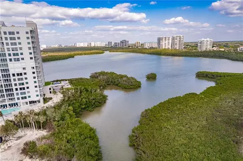 View/Area - 40 Seagate Dr #202A, Naples, FL 34103 photo 9 of 9