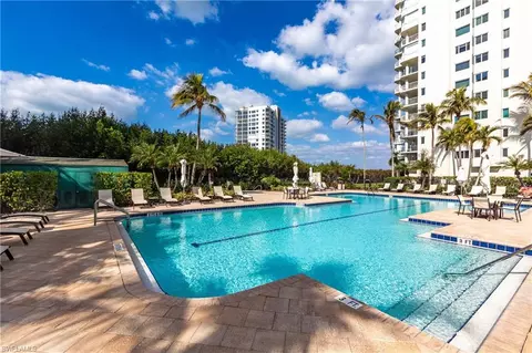Exterior - 40 Seagate Dr #202A, Naples, FL 34103 photo 6 of 10