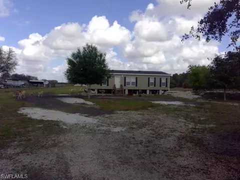 22815 Tinas Ln, Fort Myers, FL 33913