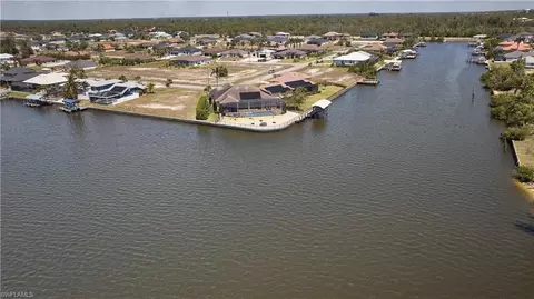 4208 NW 27th St, Cape Coral, FL 33993