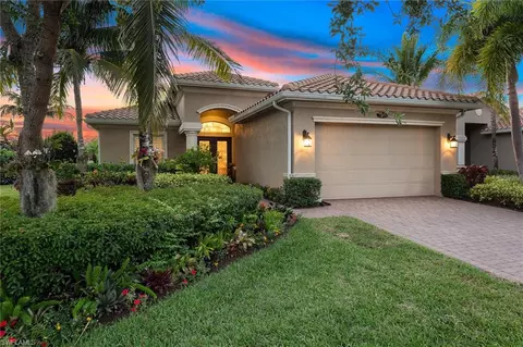 9245 Campanile Cir, Naples, FL 34114