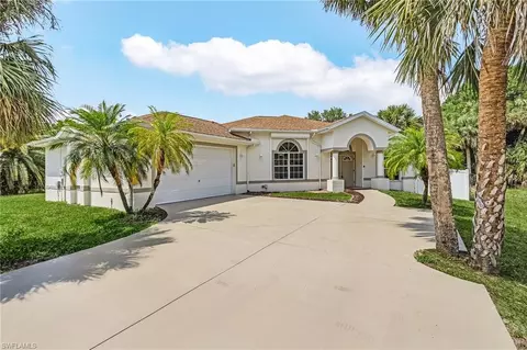 511 North Ave, Lehigh Acres, FL 33972