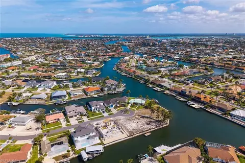 839 Dandelion Ct, Marco Island, FL 34145