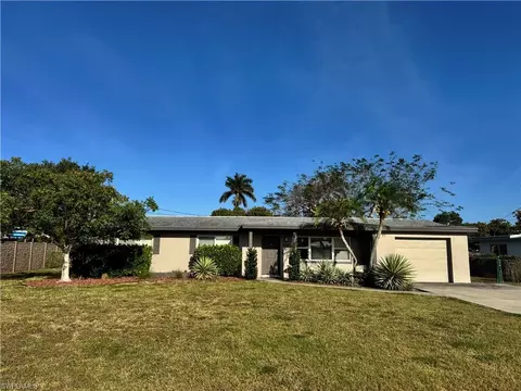 5521 Granada Rd, Fort Myers, FL 33919