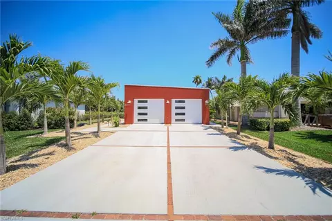 5217 SW 24th Pl, Cape Coral, FL 33914