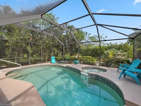 41 1st St, Bonita Springs, FL 34134